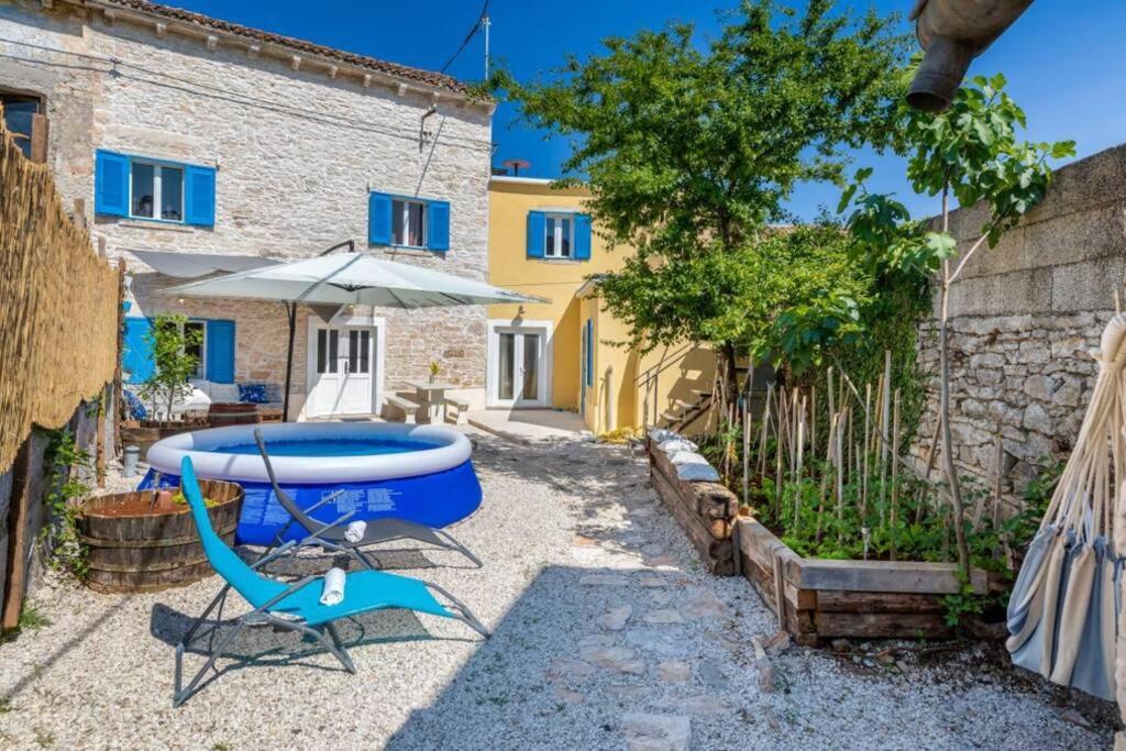 Вилла Casa Di Pietra Matelici Divsici Экстерьер фото