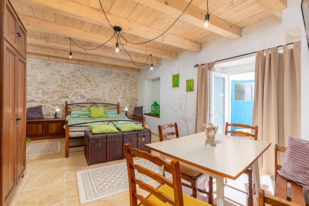 Вилла Casa Di Pietra Matelici Divsici Экстерьер фото