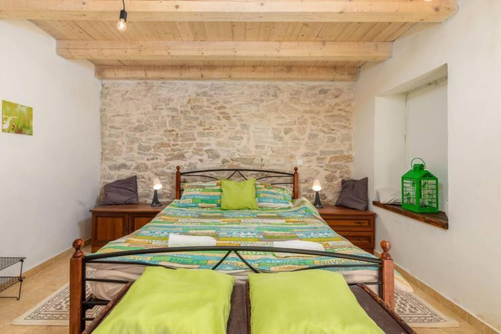 Вилла Casa Di Pietra Matelici Divsici Экстерьер фото