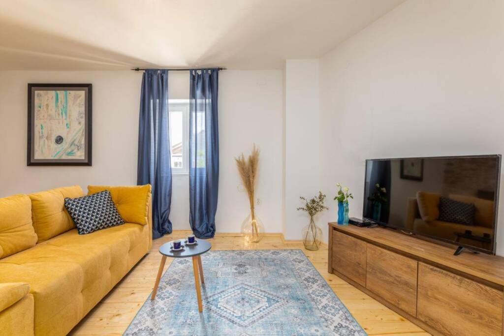Вилла Casa Di Pietra Matelici Divsici Экстерьер фото